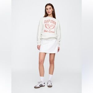 Oversized GAP graphic